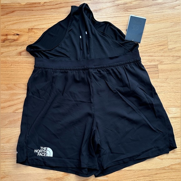 The North Face Men’s Flight Stridelight Shorts in TNF Black Large x 6” inseam - Picture 3 of 12
